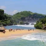 Pesona Pantai Jogja, Ekspedisi ke Destinasi Pantai Menarik dan Unik di Yogyakarta